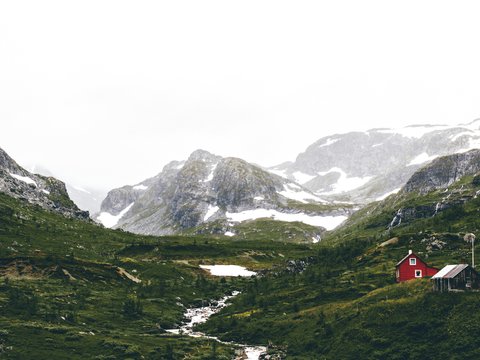 landscape photo of snowy mountain