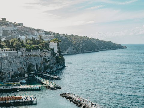 a body of water with a bunch of boats in it