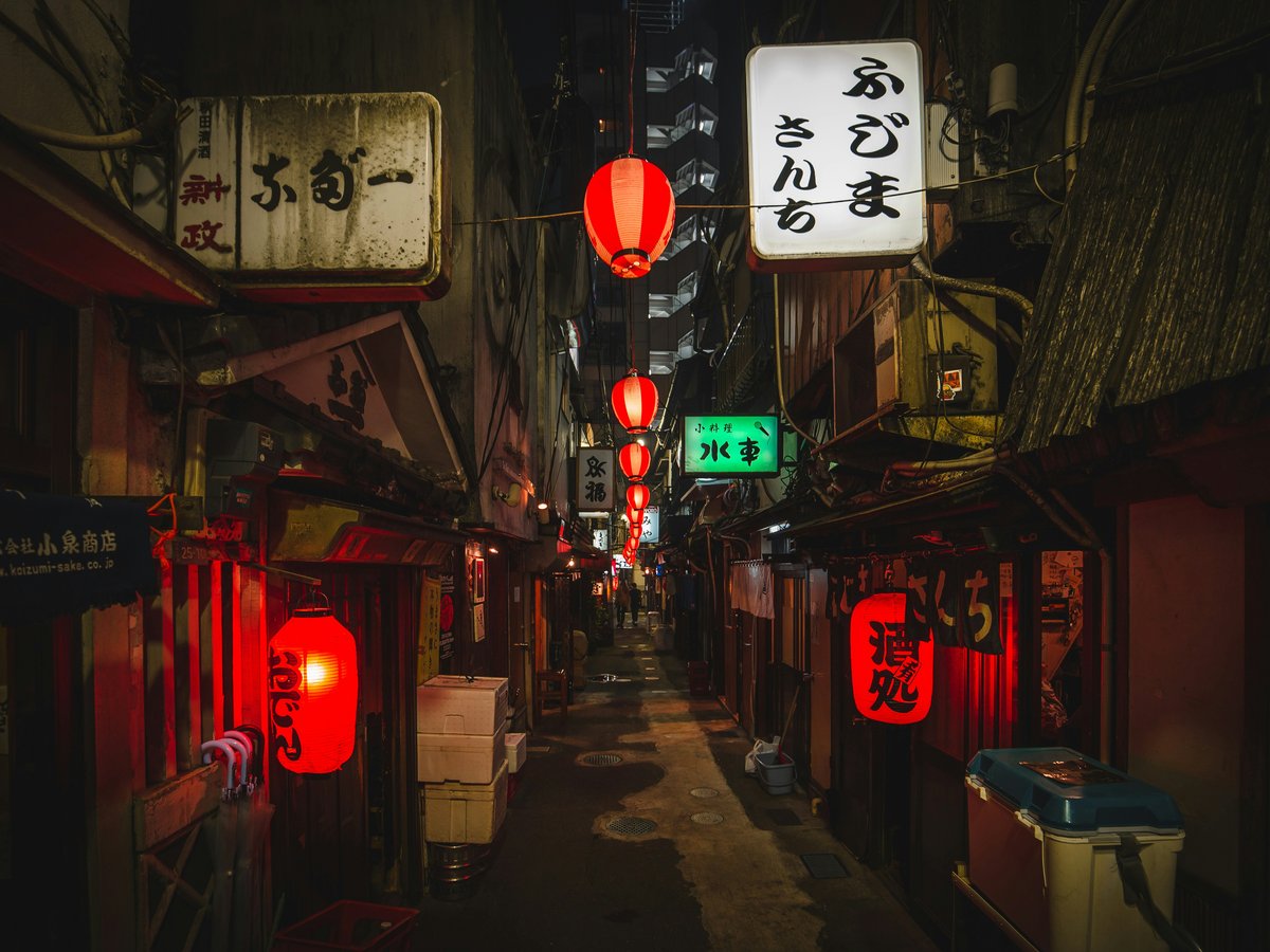 streets during nighttime