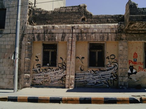 a building with graffiti on it