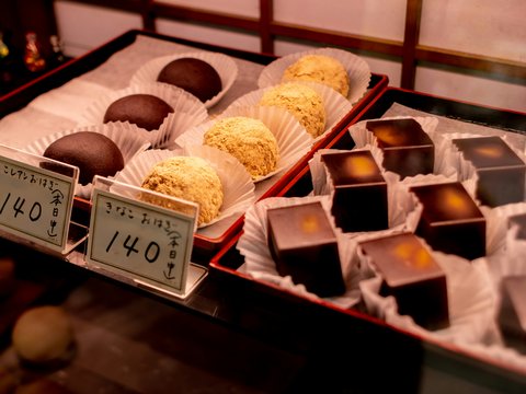 chocolate ball and cube
