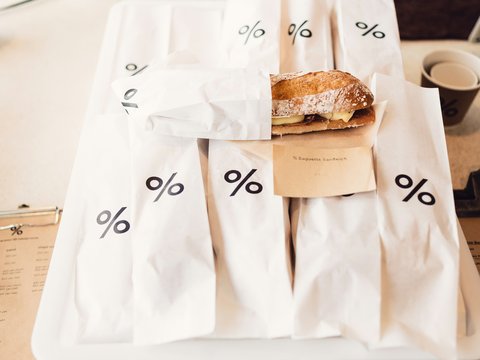 bunch of sandwich packs