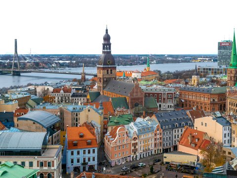 a city with many buildings