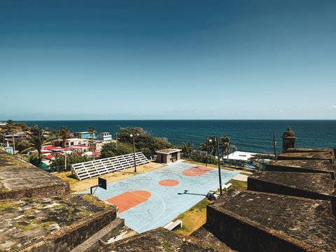 blue andbrown basketball court