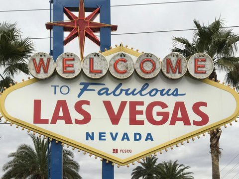 welcome to fabulous las vegas nevada signage